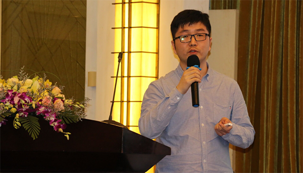 摩域体育平台营商环境评价中心副主任梁吉昌